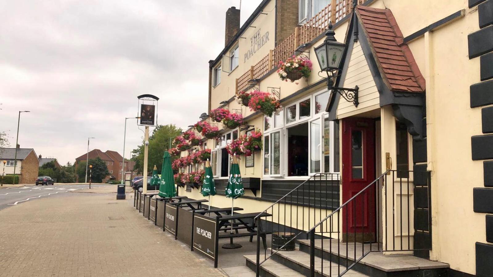 The Poacher Stevenage Exterior foto